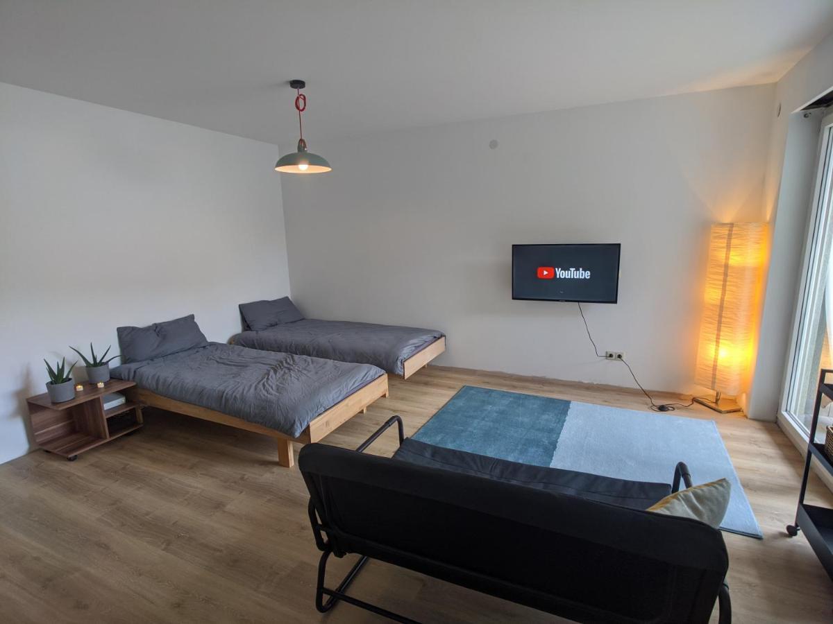 Ideales Messe Appartment 15Min Fahrtweg キルヒハイム・ウンター・テック エクステリア 写真